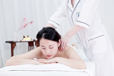不同類型前胸後背長痘的原因及徹底根除方法