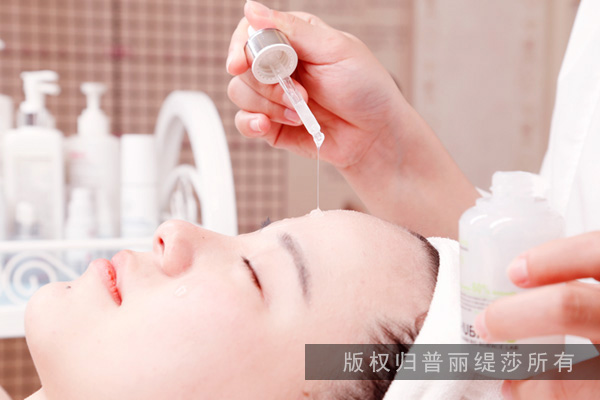 擁有漂亮的肩頸，對於女人至關重要